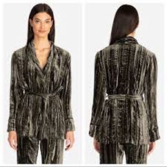 Johnny Was Velvet Kimono Jacket NWOT gorgeous - Picture 2 of 2